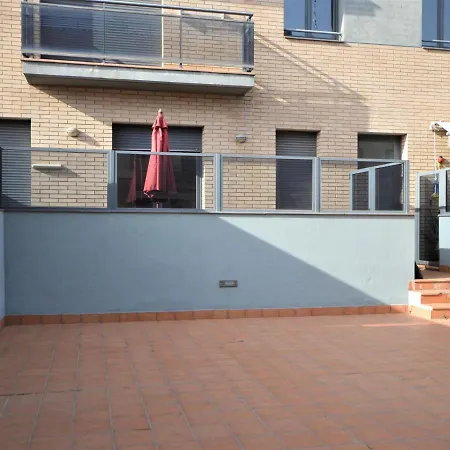 アパート En Sant Pere Pescador: 3 Habitaciones, A/a, Jardin Y Piscina Comunitarios - Es-89-122