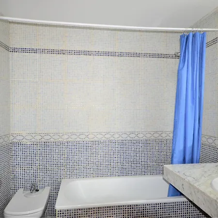 דירה En Sant Pere Pescador: 3 Habitaciones, A/a, Jardin Y Piscina Comunitarios - Es-89-122 *